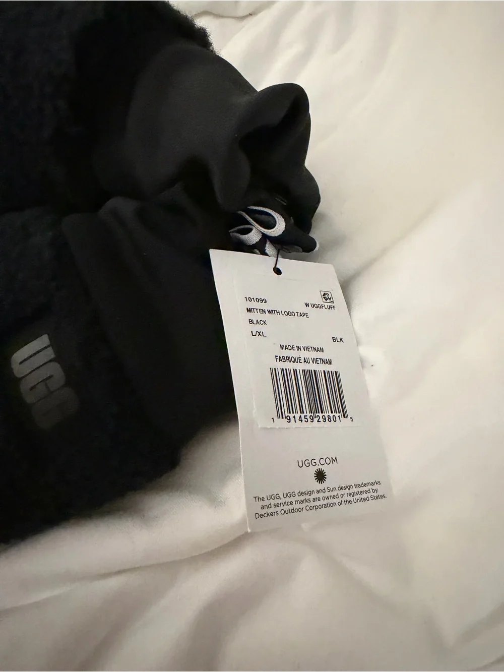 UGG Sherpa Mittens with Leather Palm | Black | L/XL